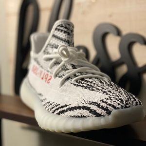 Adidas Yeezy Boost 350 V2 Zebra